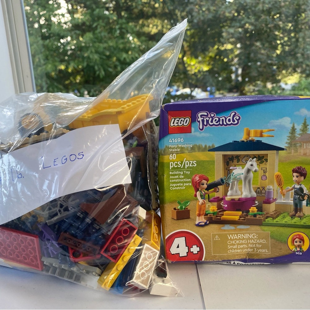 NIB LEGO Friends Magical Performance Set with 1 1/4 lb Legos